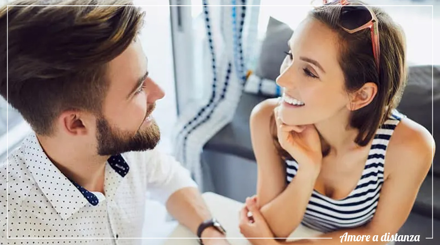 Come fargli capire che ti piace senza dirglielo - Amore a Distanza